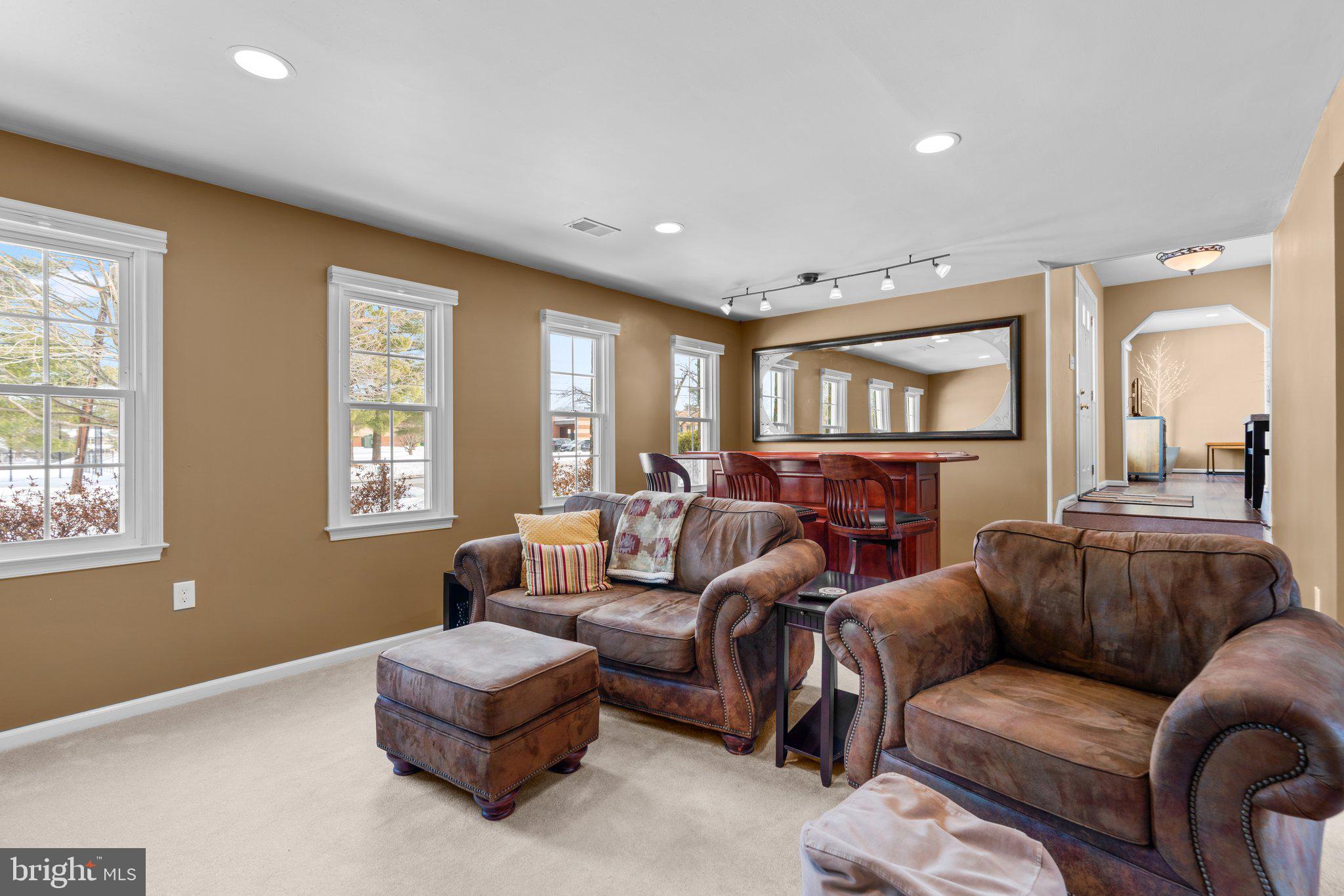 NORBECK ESTATES - Residential