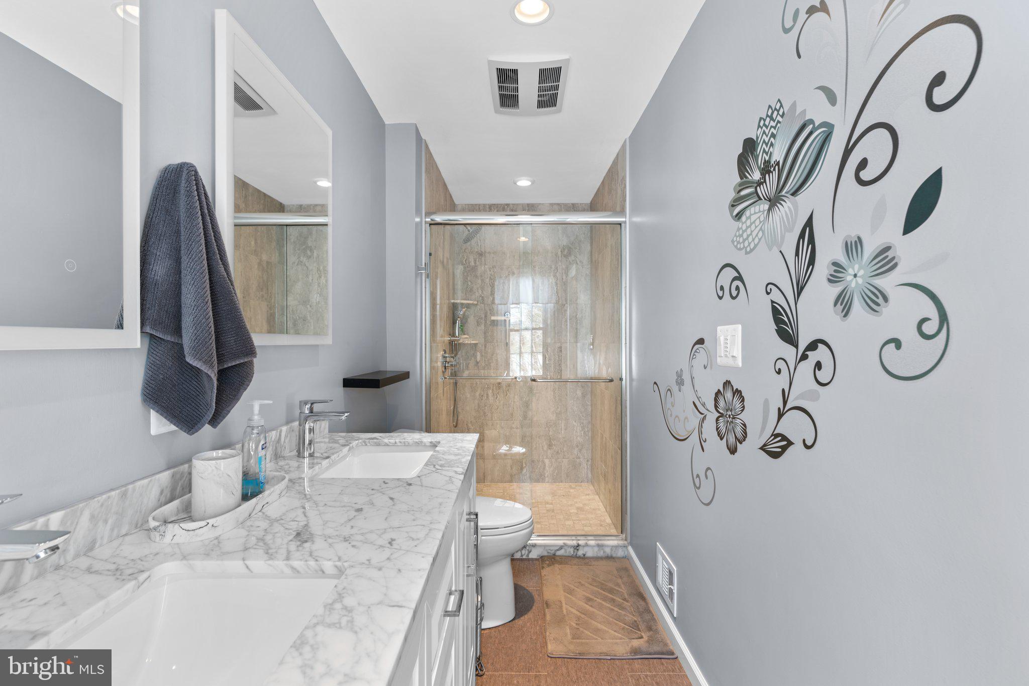 NORBECK ESTATES - Residential