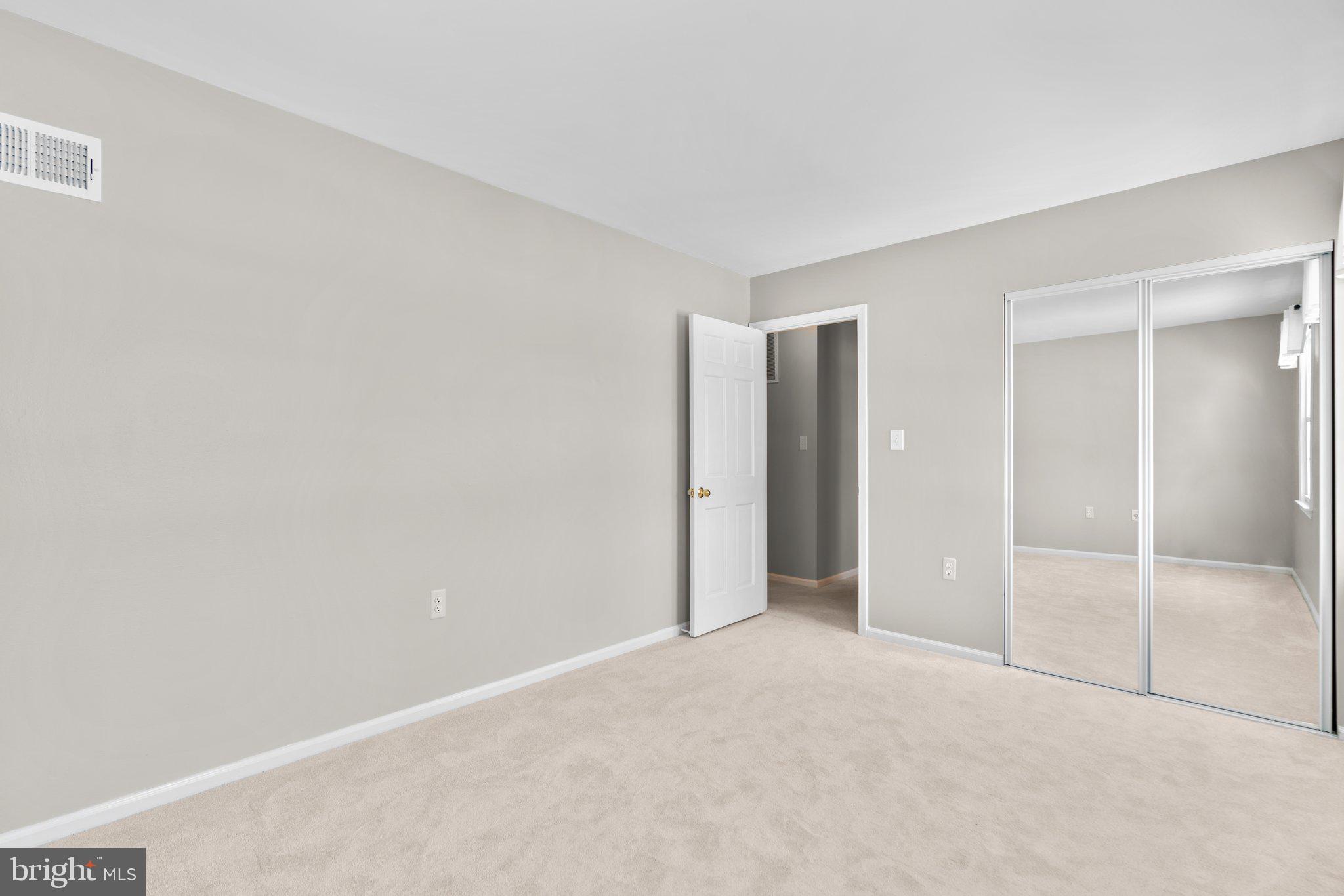 NORBECK ESTATES - Residential