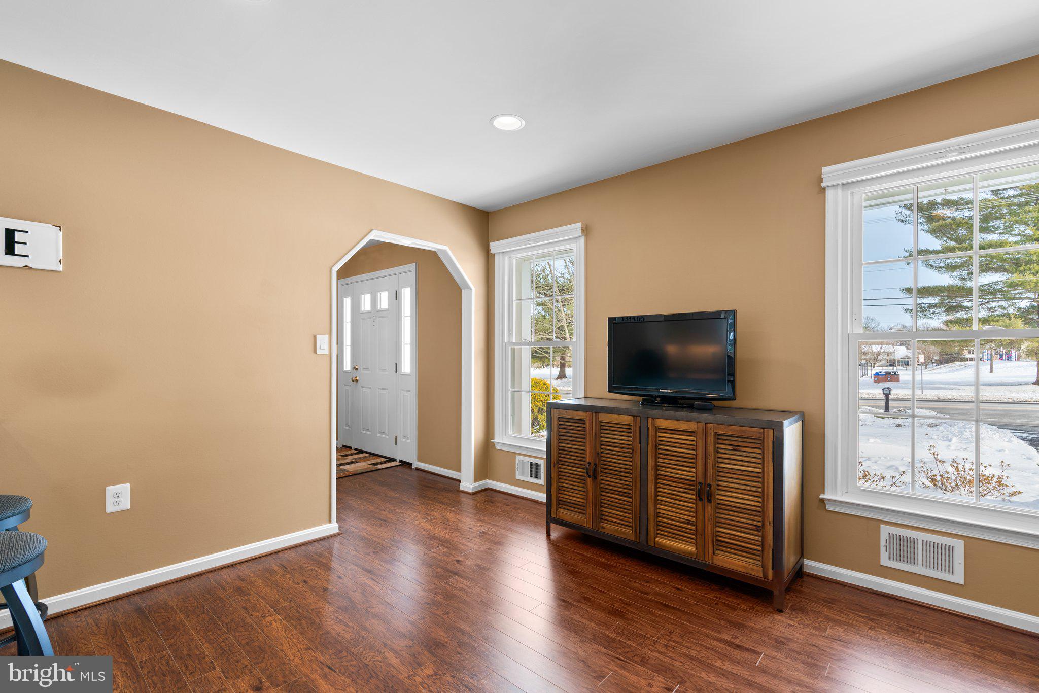 NORBECK ESTATES - Residential