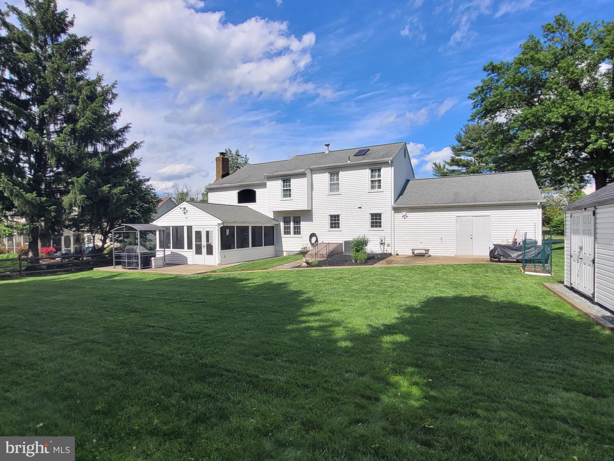 NORBECK ESTATES - Residential