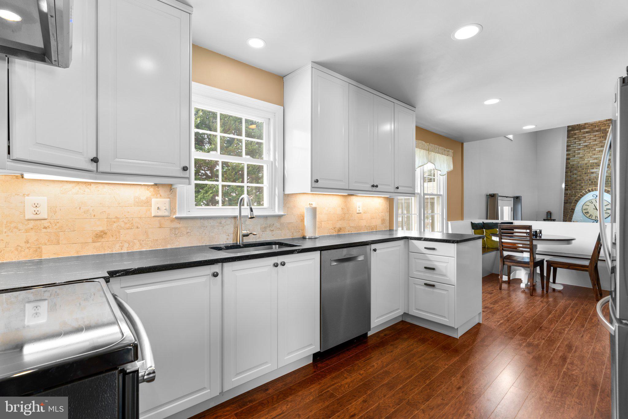 NORBECK ESTATES - Residential