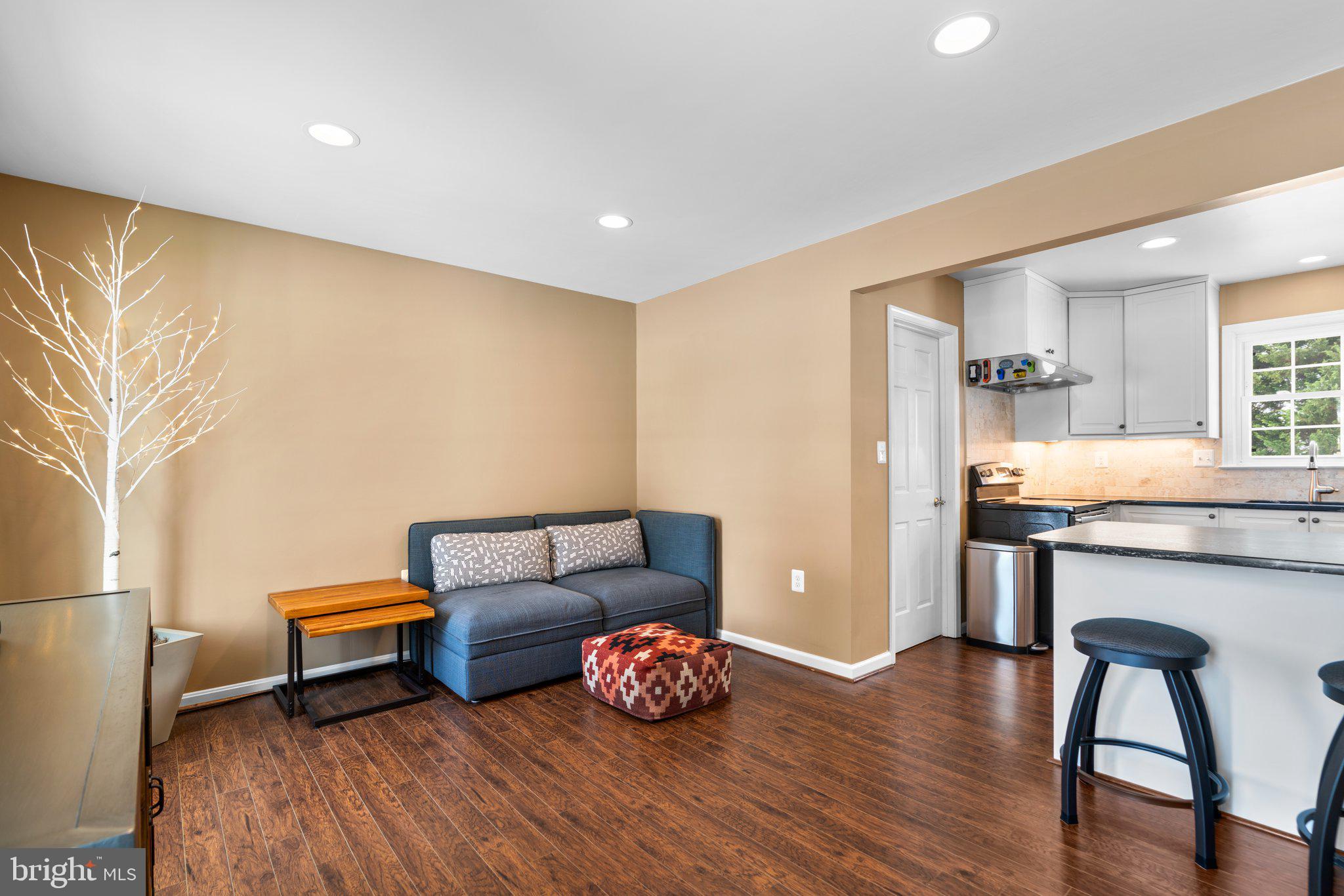 NORBECK ESTATES - Residential