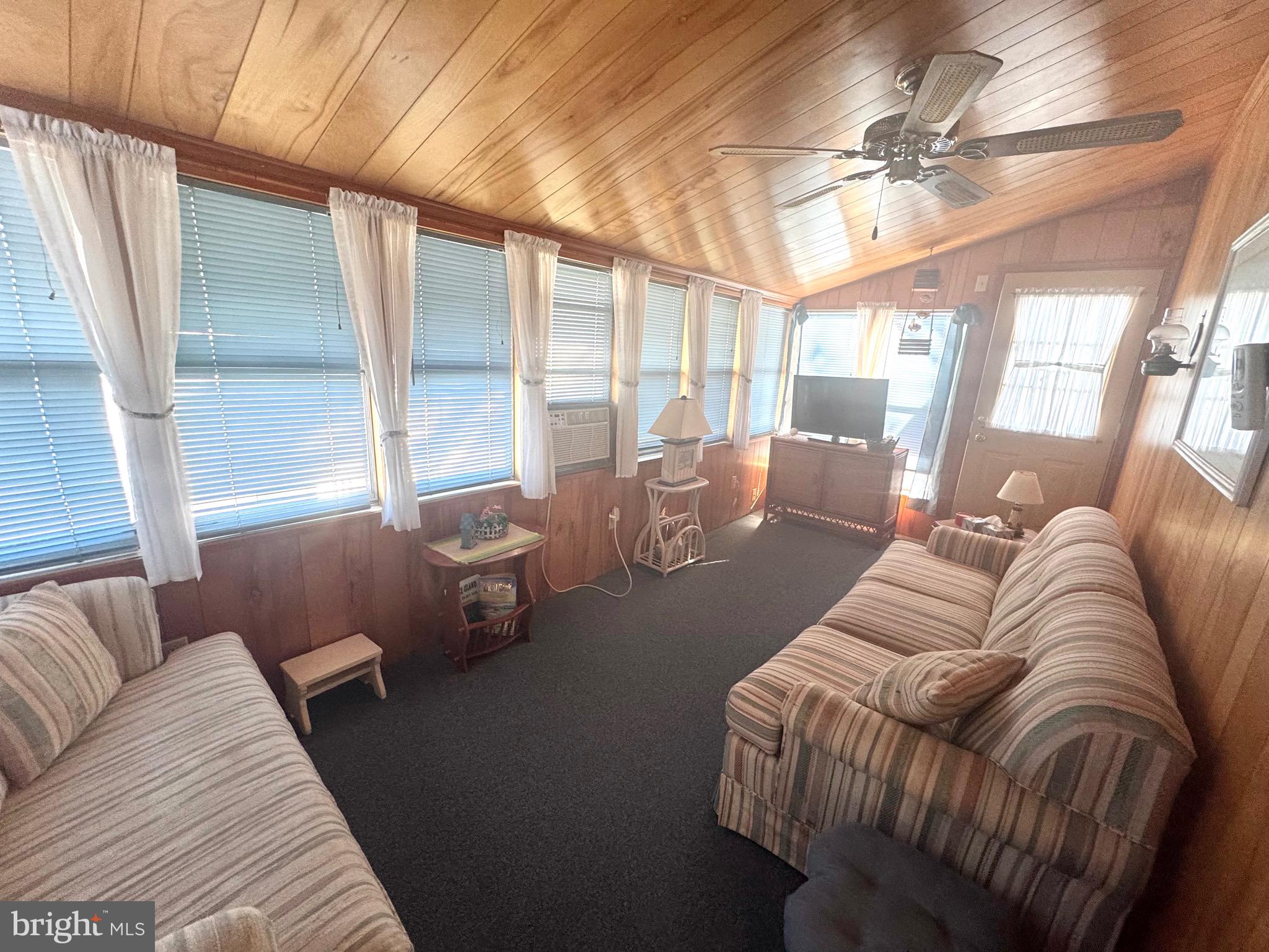 39997 N CROPPERS CIRCLE