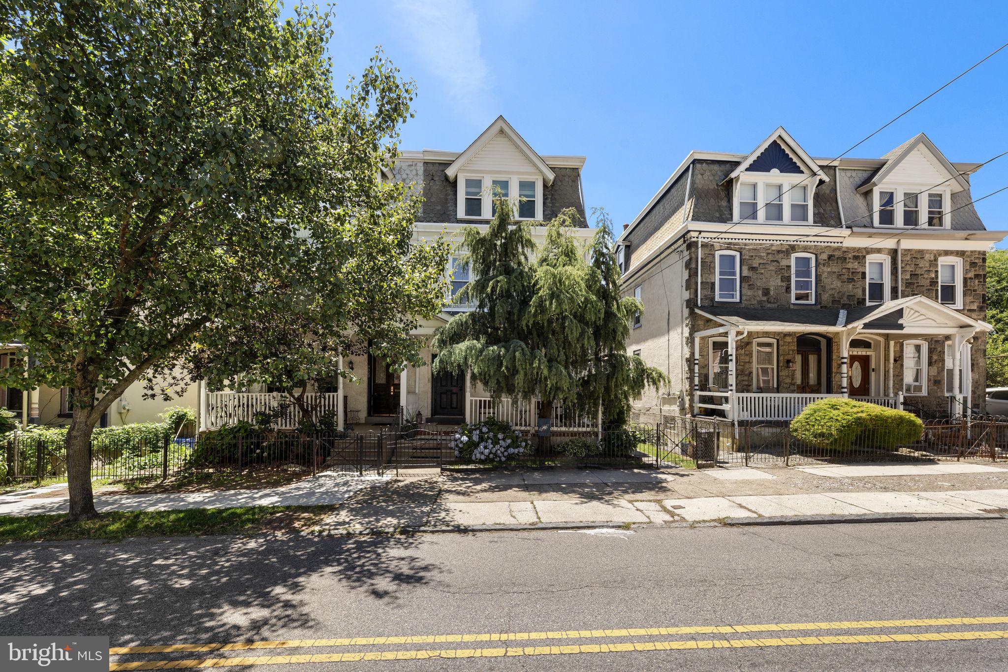 4410 MANAYUNK AVENUE