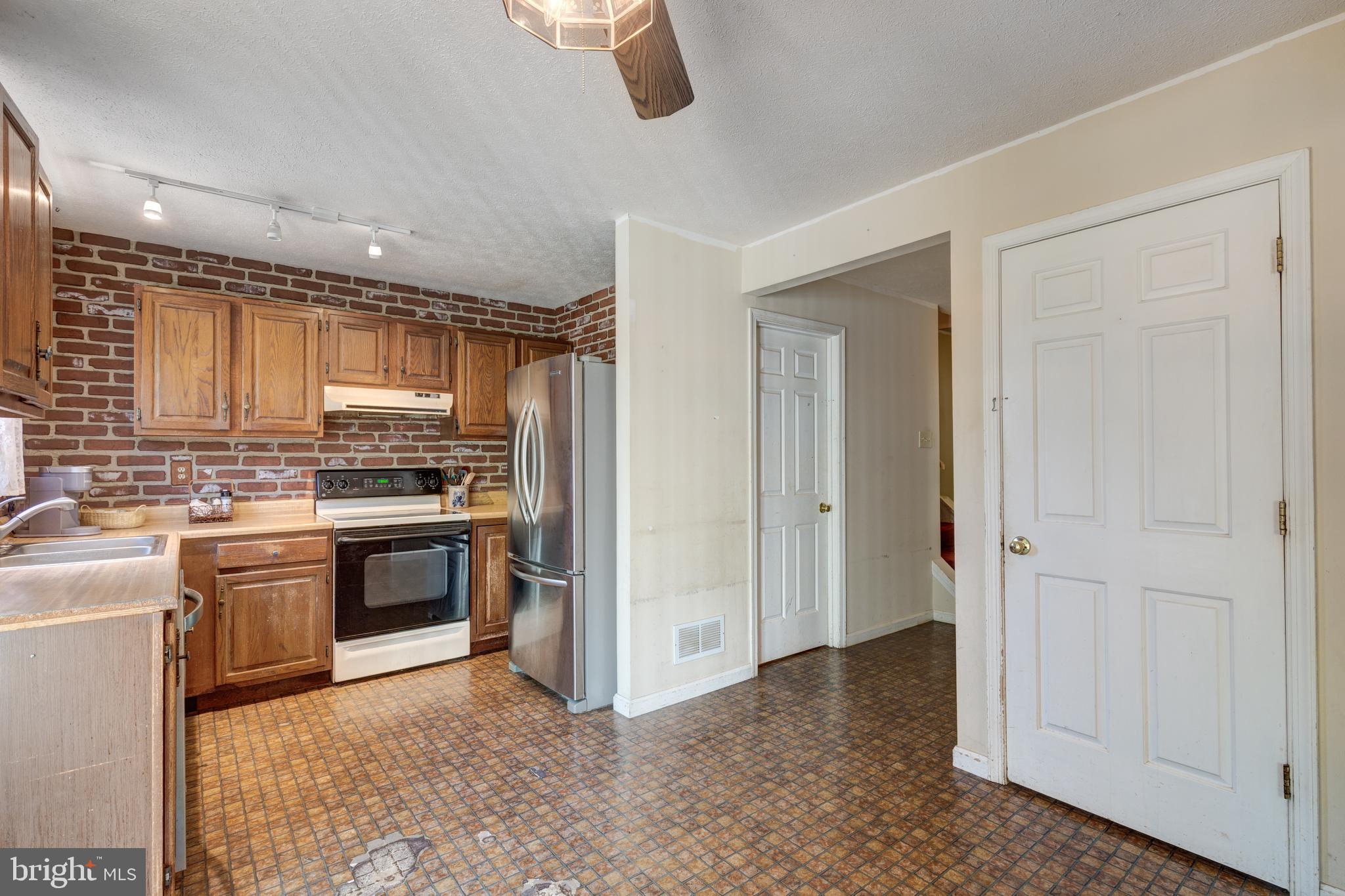PINEY RIDGE VILLAGE - Residential
