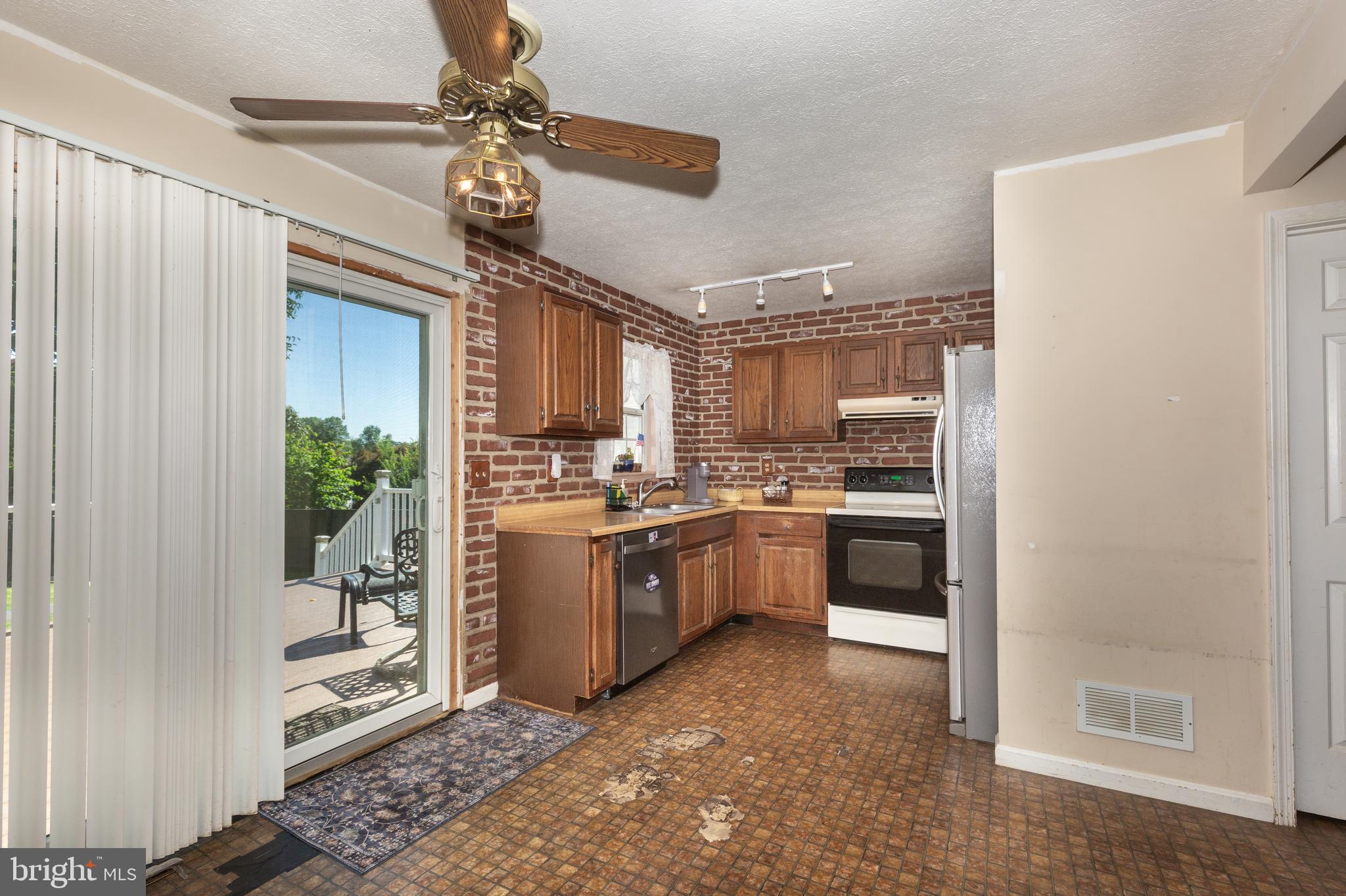 PINEY RIDGE VILLAGE - Residential