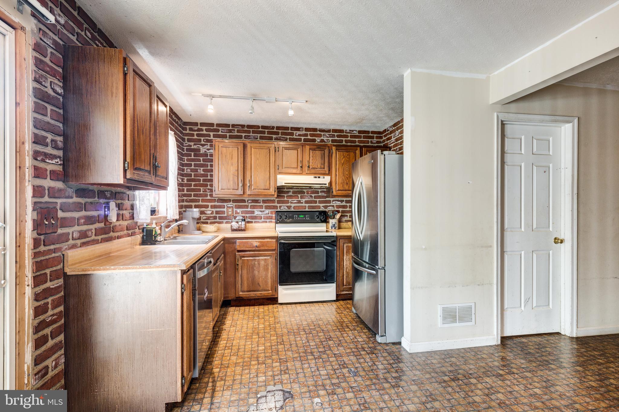 PINEY RIDGE VILLAGE - Residential