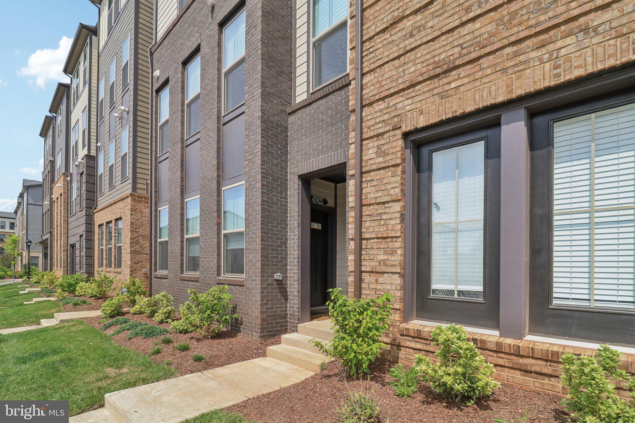45922 SWALLOW TERRACE