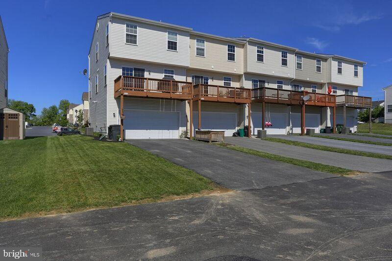 HAWTHORNE RIDGE - Residential