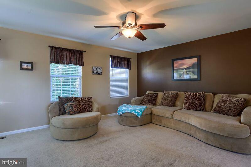 HAWTHORNE RIDGE - Residential