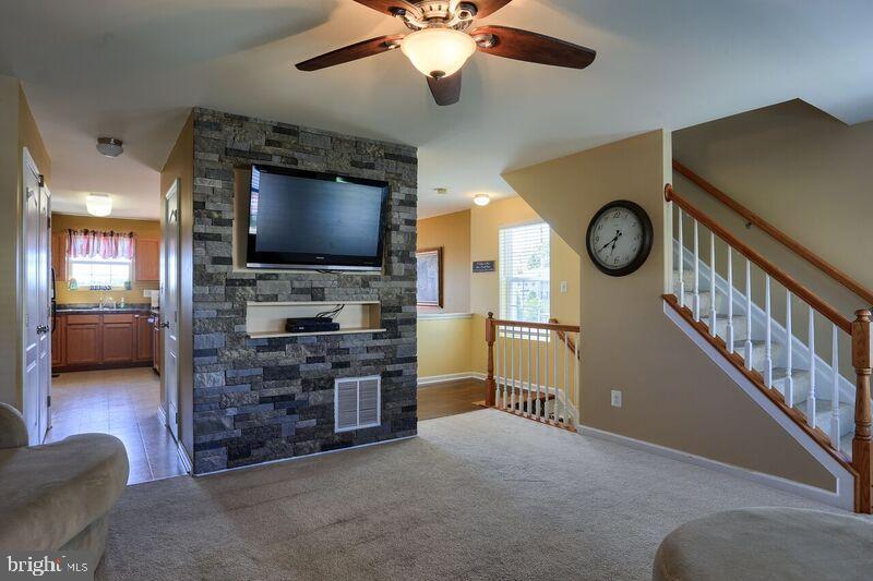 HAWTHORNE RIDGE - Residential