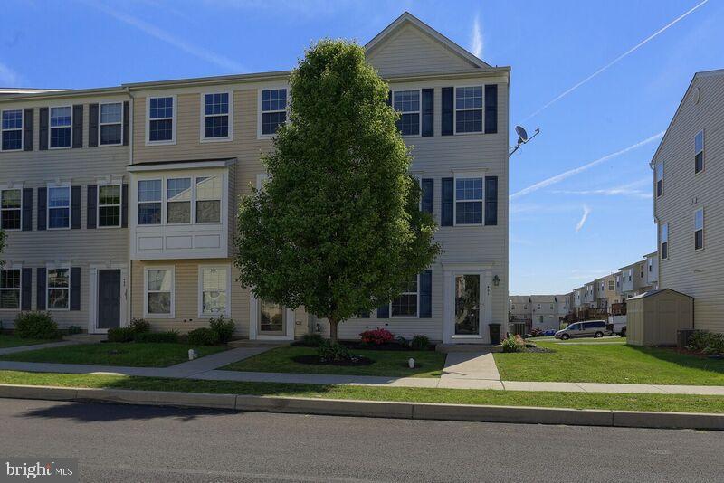 HAWTHORNE RIDGE - Residential