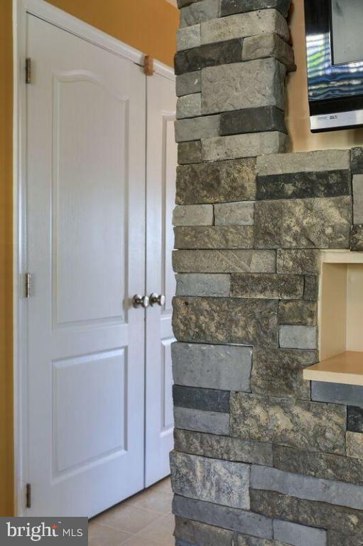 HAWTHORNE RIDGE - Residential