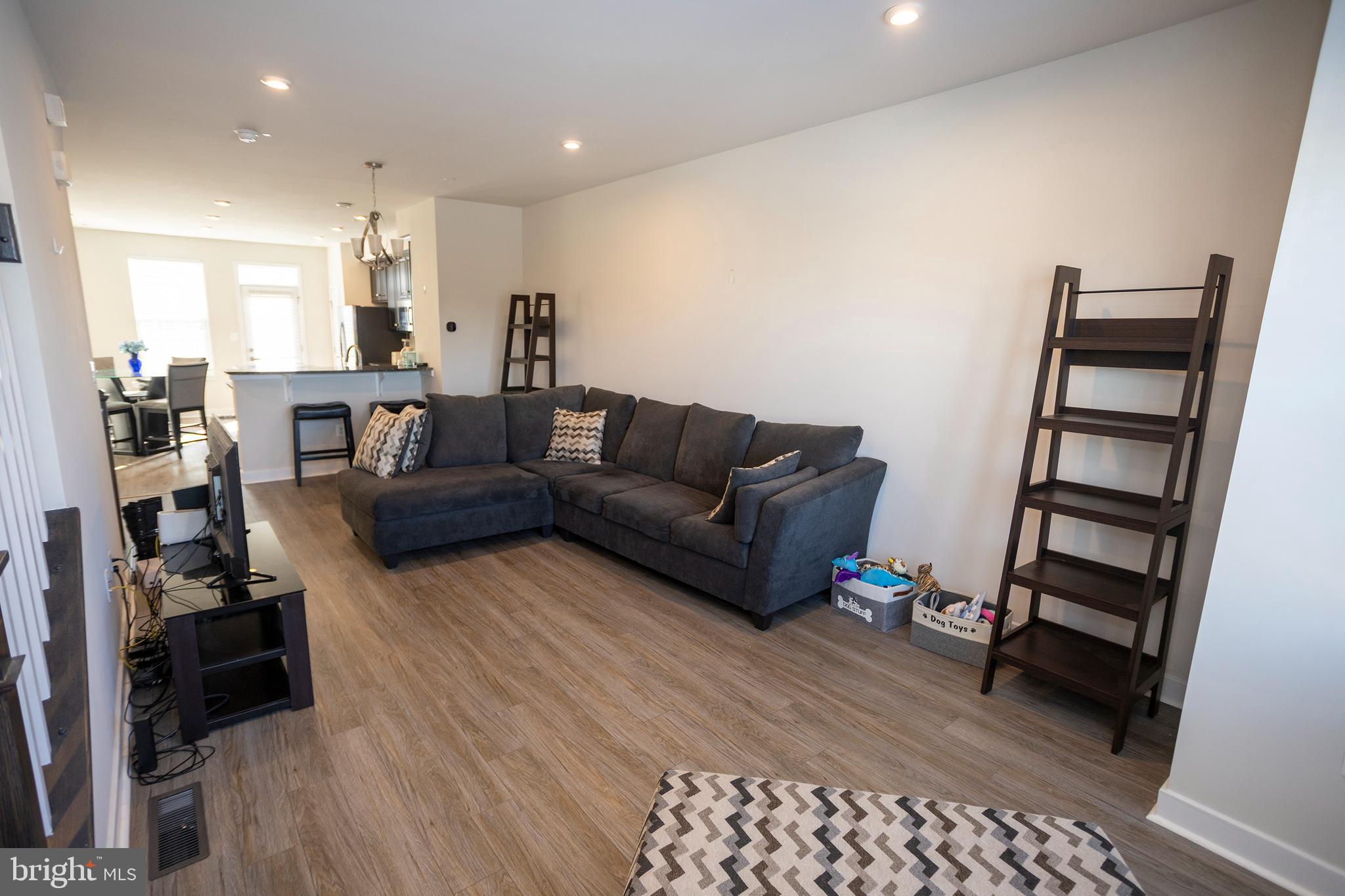 LARGO TOWN CENTER - Residential