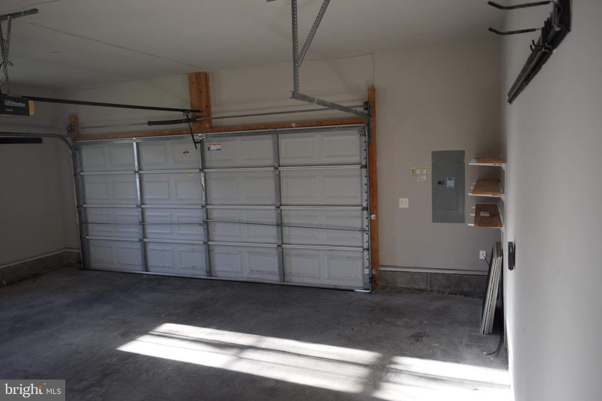 BRETON BAY ESTATES - Residential