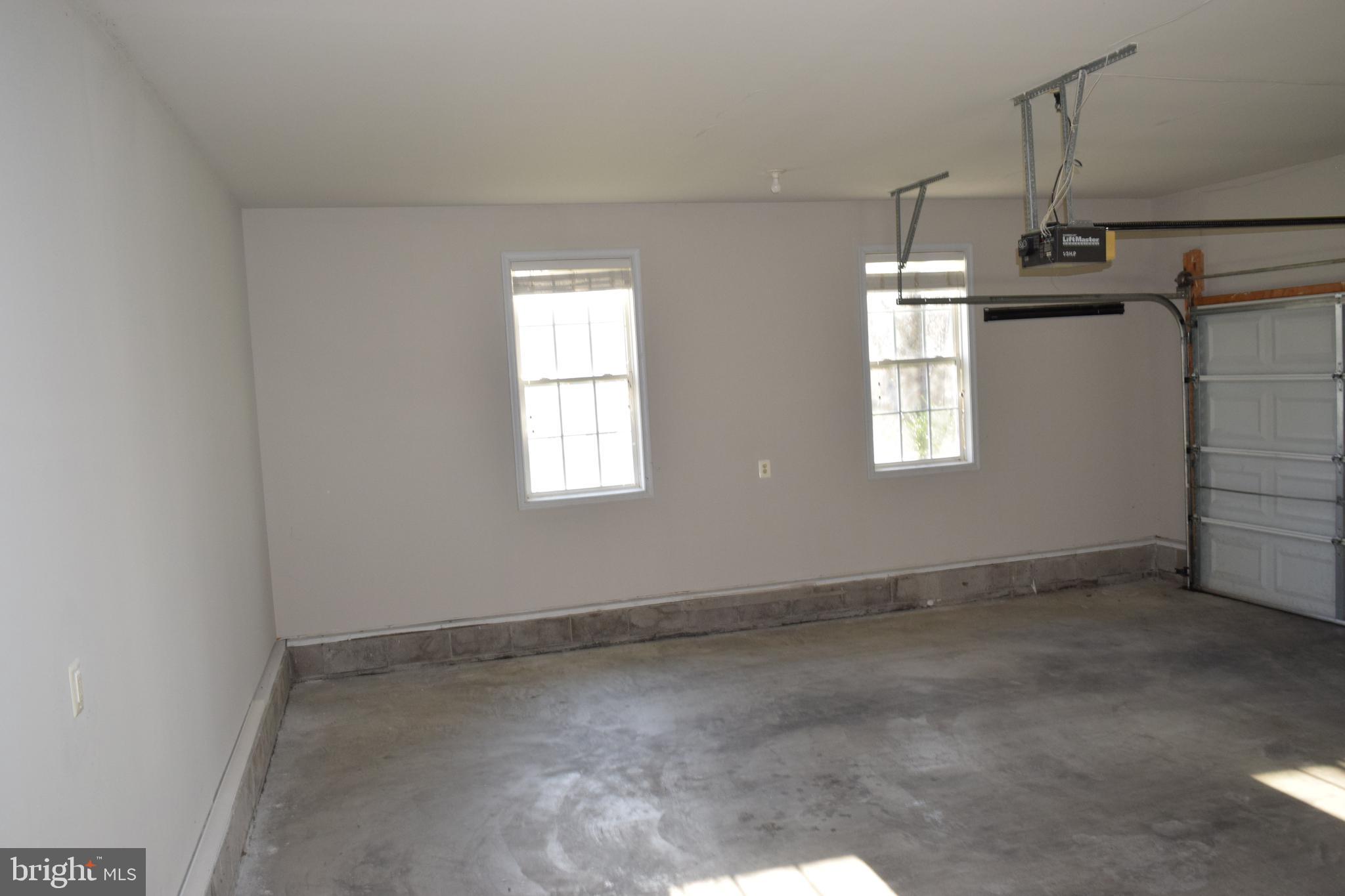 BRETON BAY ESTATES - Residential