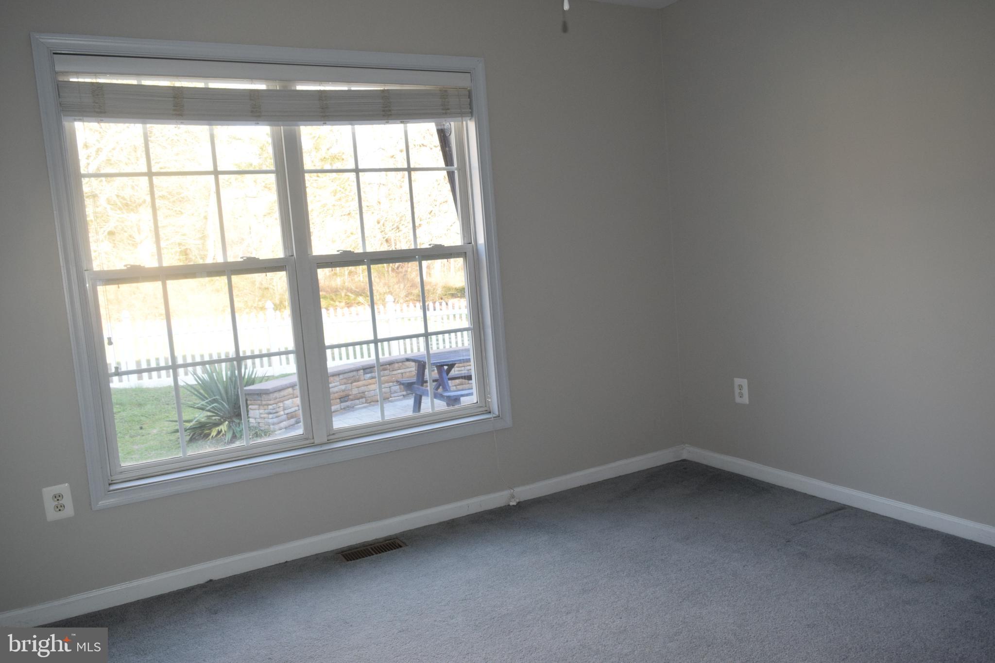 BRETON BAY ESTATES - Residential