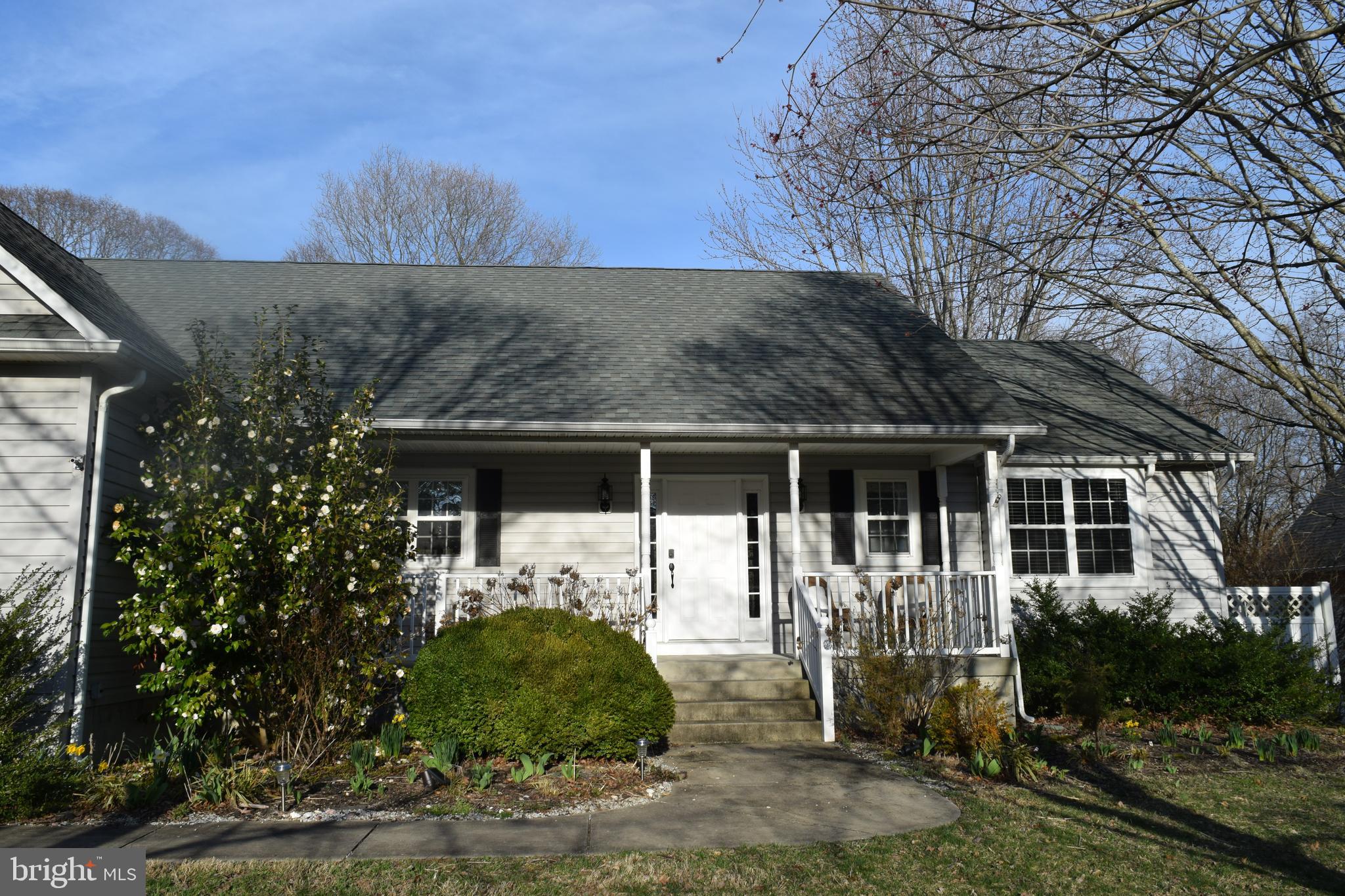 BRETON BAY ESTATES - Residential