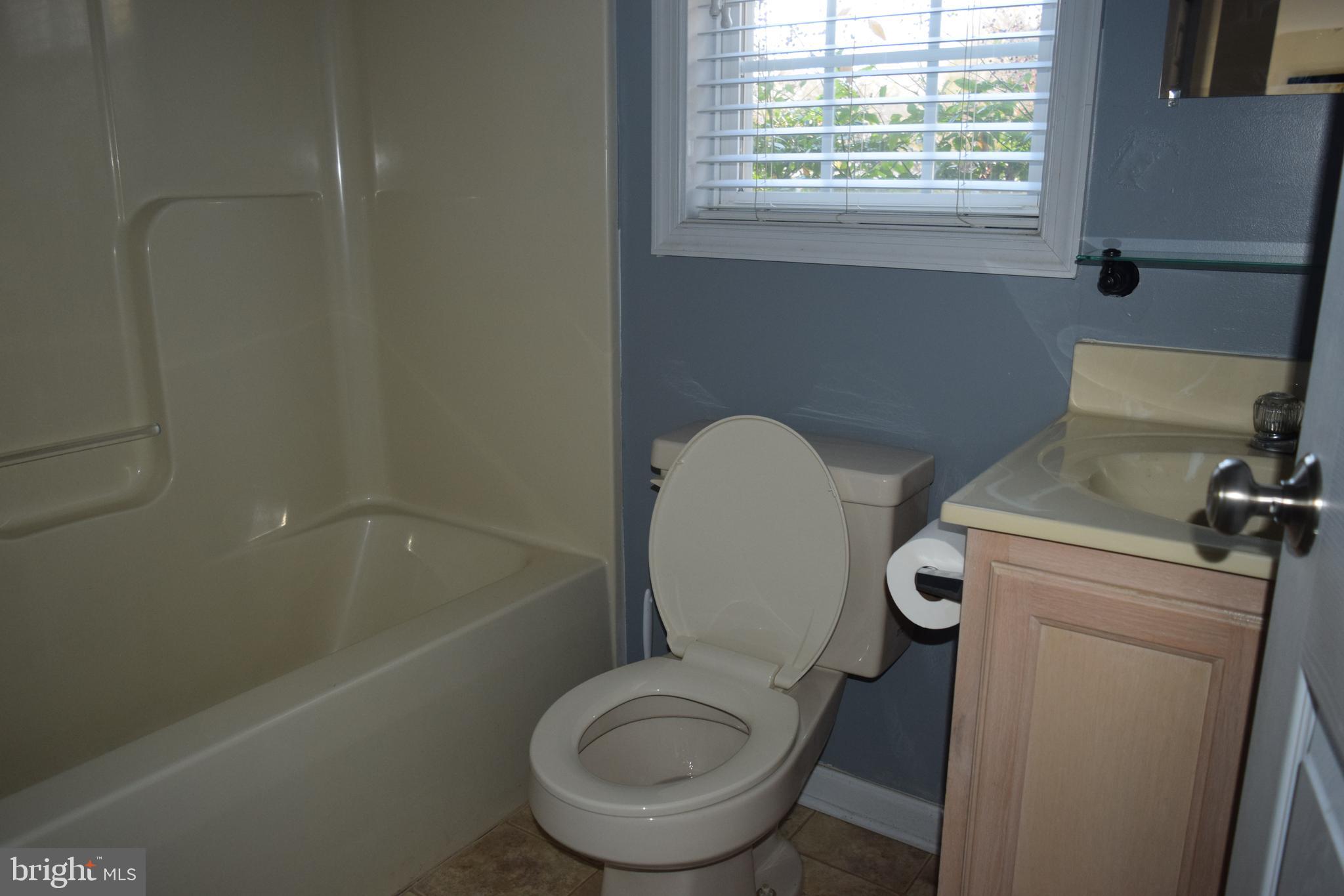 BRETON BAY ESTATES - Residential