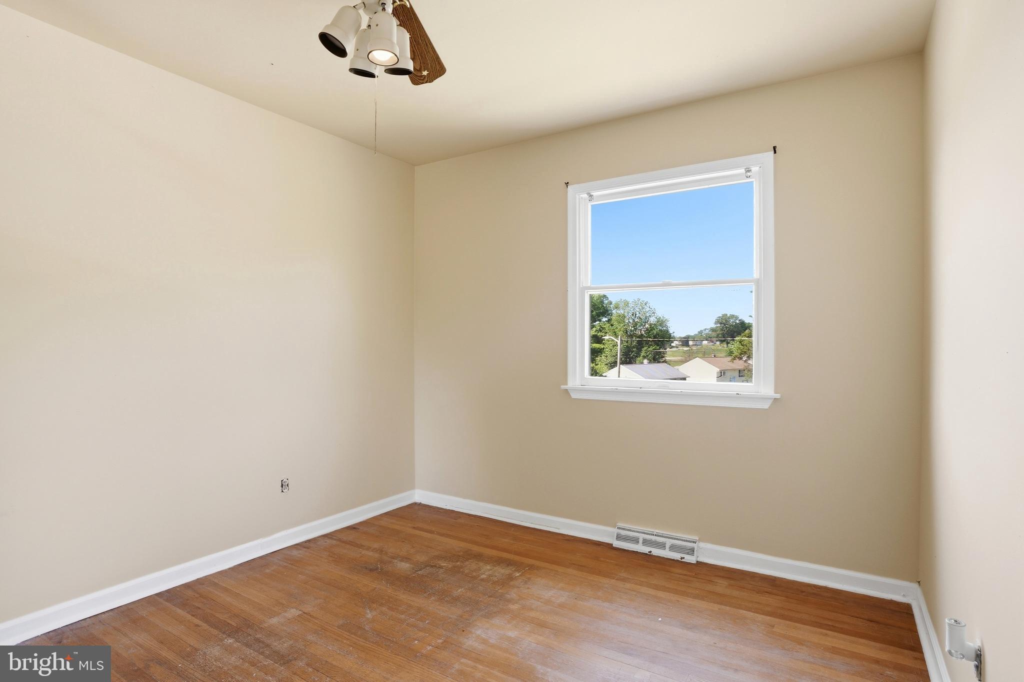 EDGE MEAD - Residential