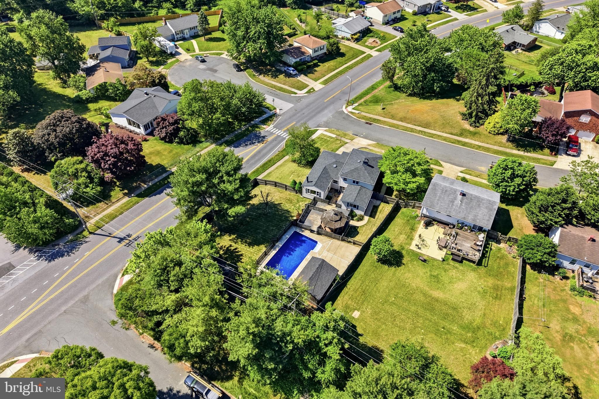 EDGE MEAD - Residential
