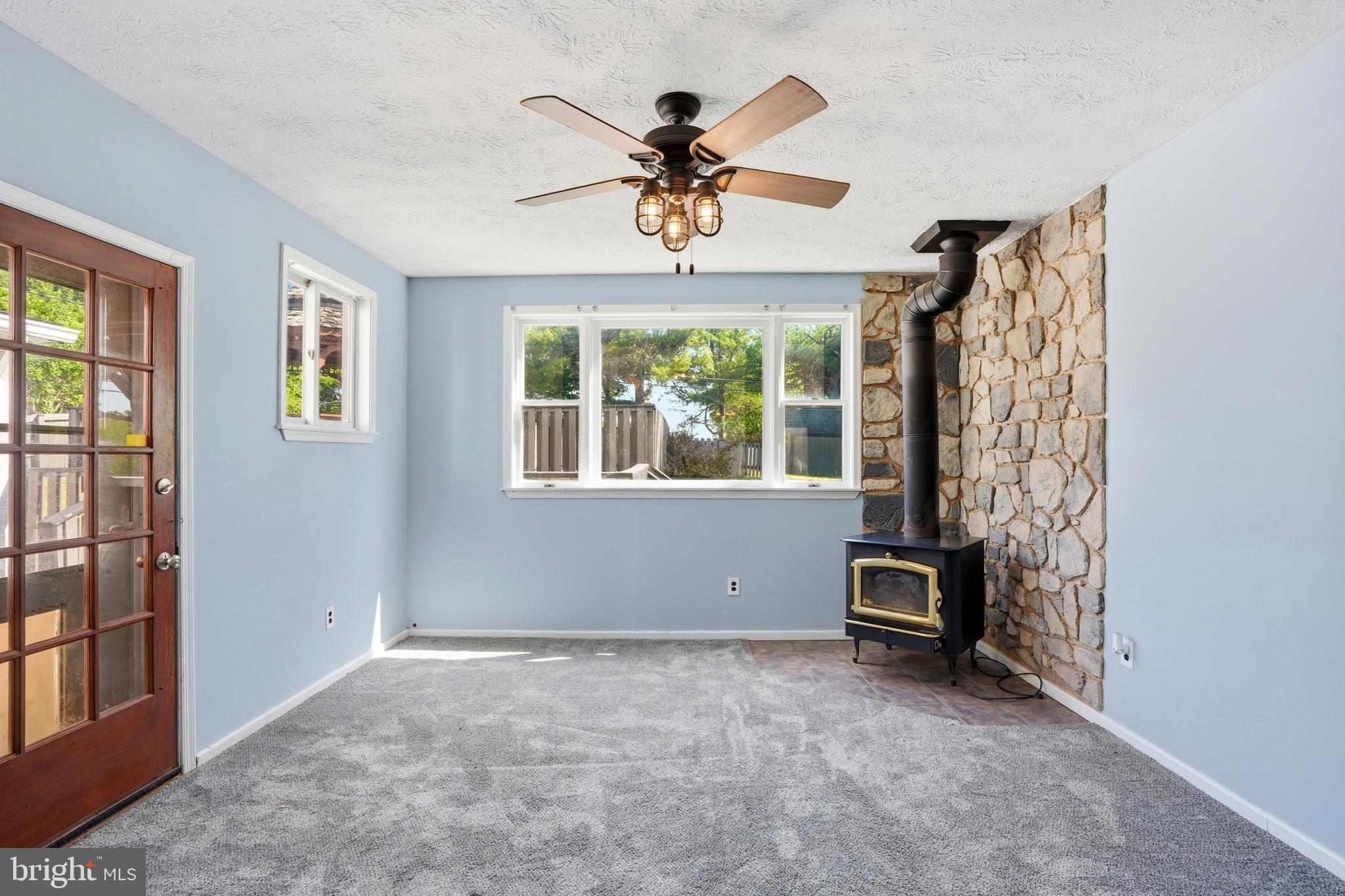 EDGE MEAD - Residential