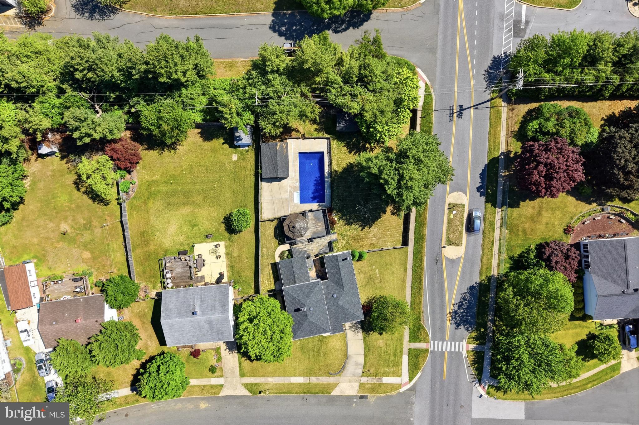 EDGE MEAD - Residential