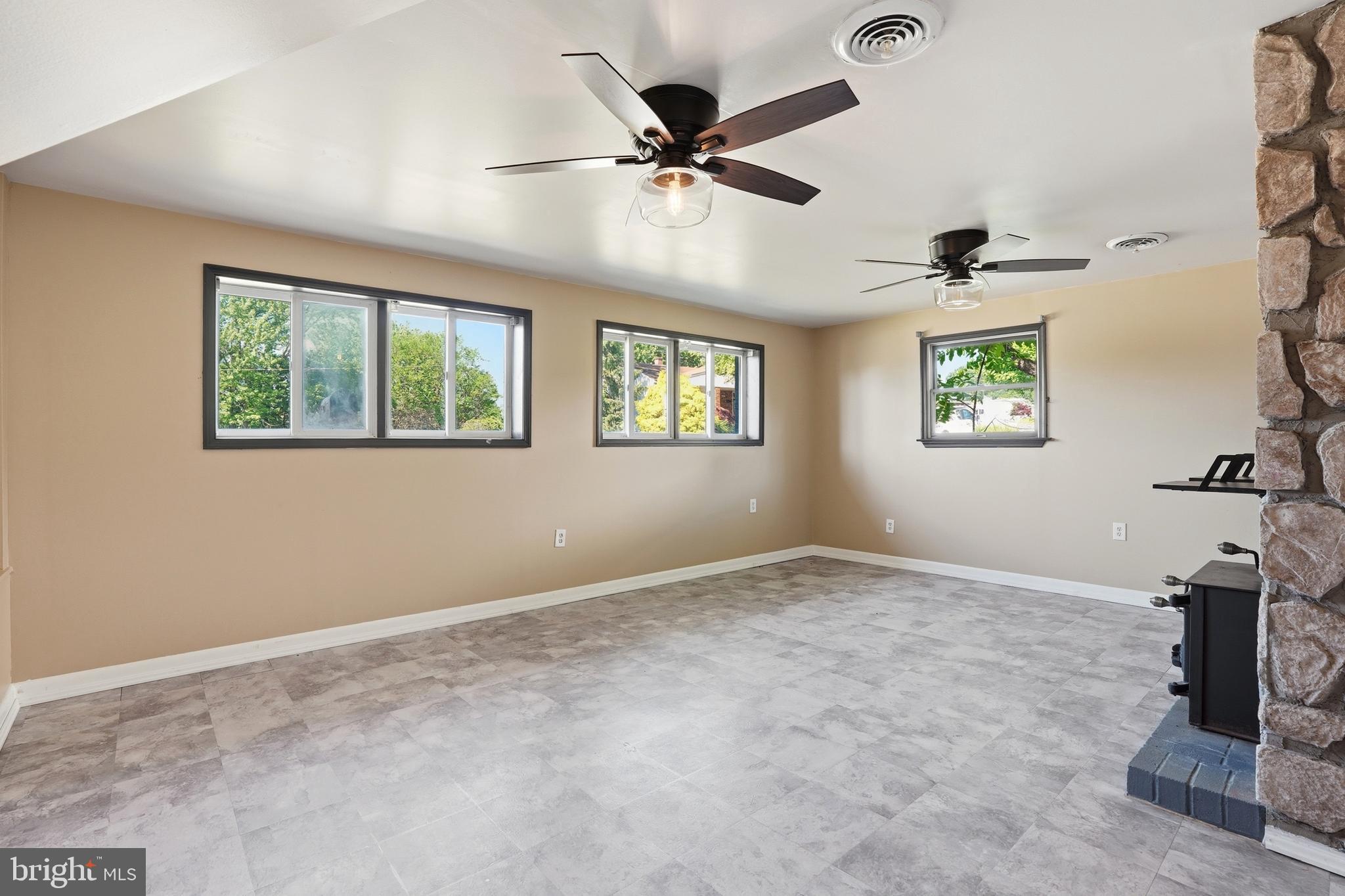 EDGE MEAD - Residential