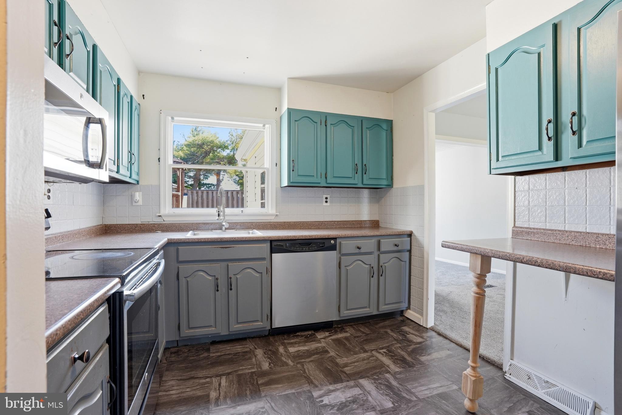 EDGE MEAD - Residential