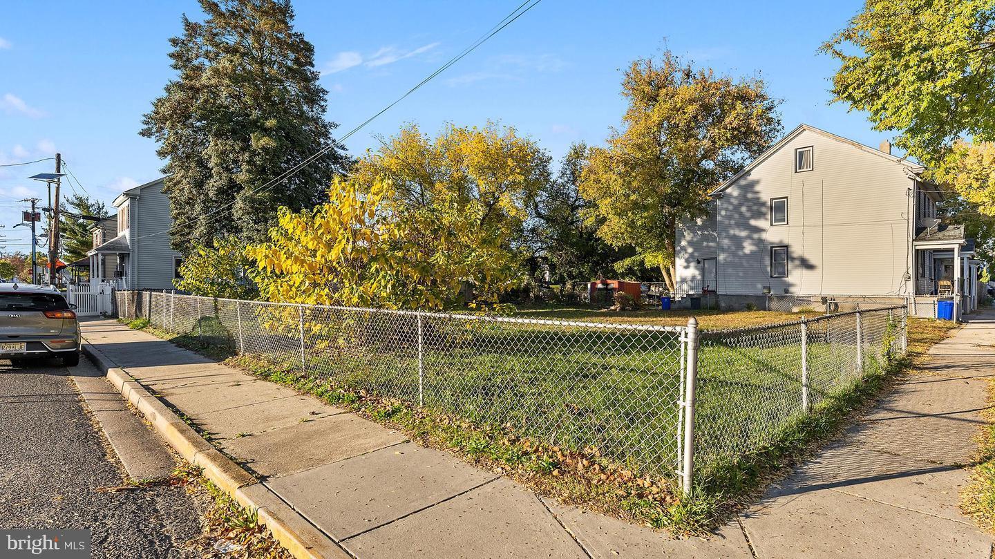 607 GREEN STREET