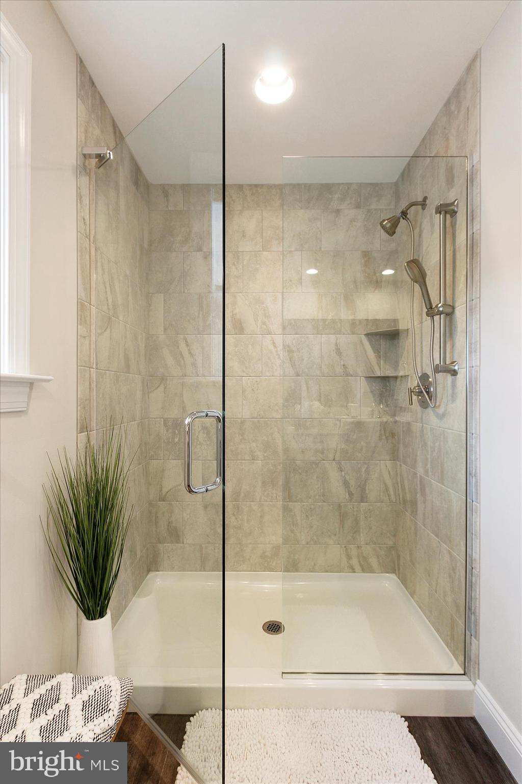 MILLWOOD HOMES AT BENNETT RUN - Residential