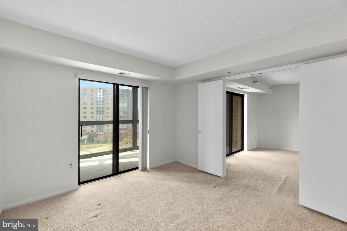 FAIRWAYS NORTH - Residential