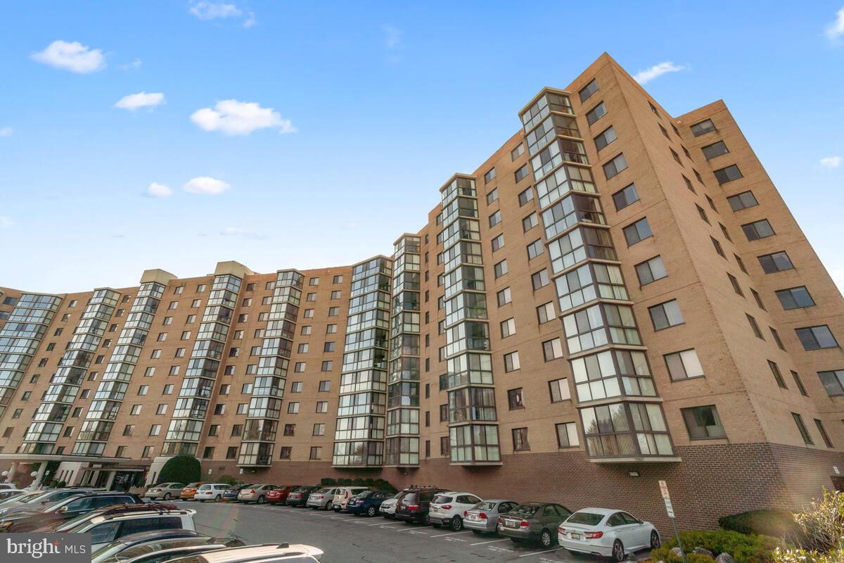 FAIRWAYS NORTH - Residential