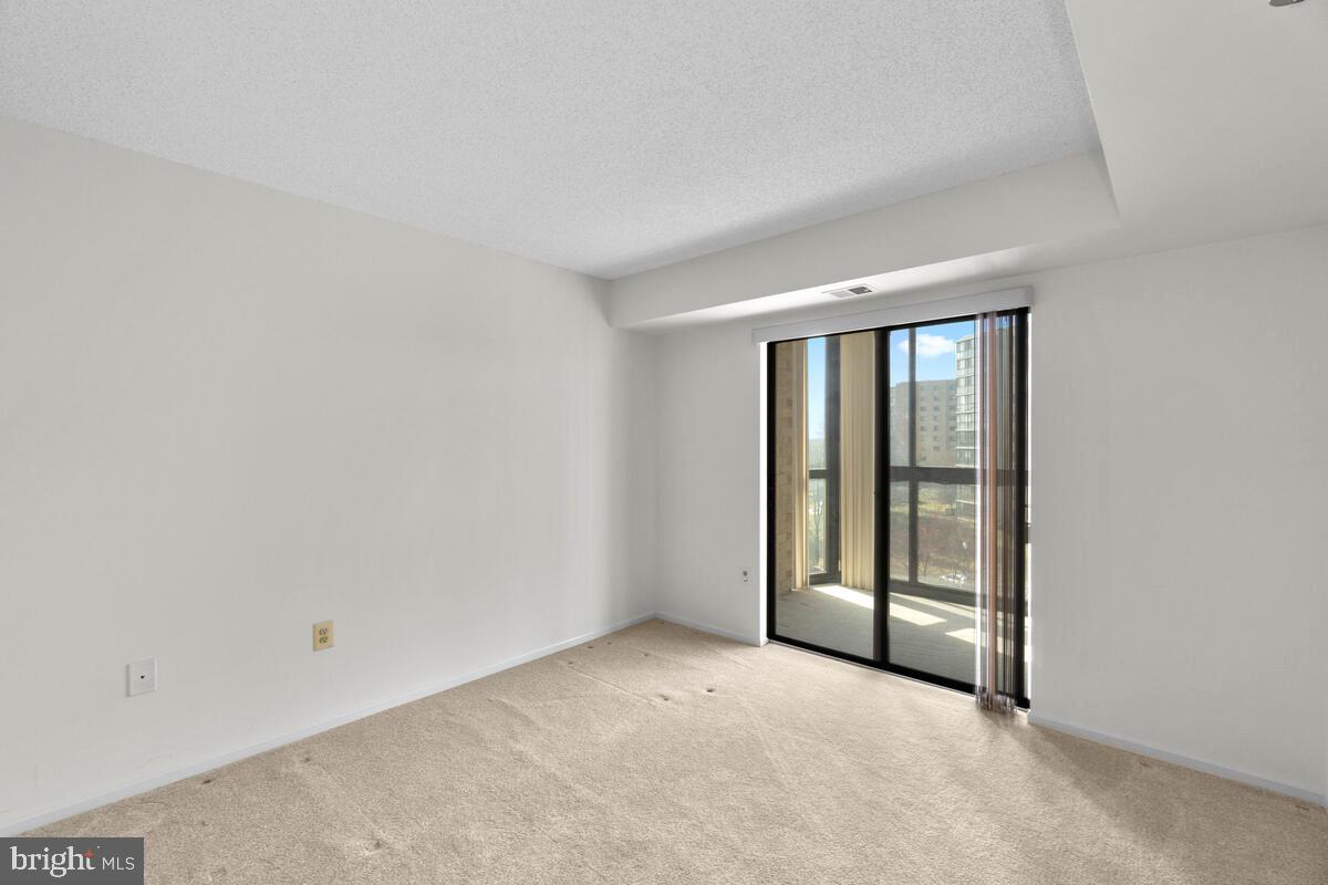 FAIRWAYS NORTH - Residential