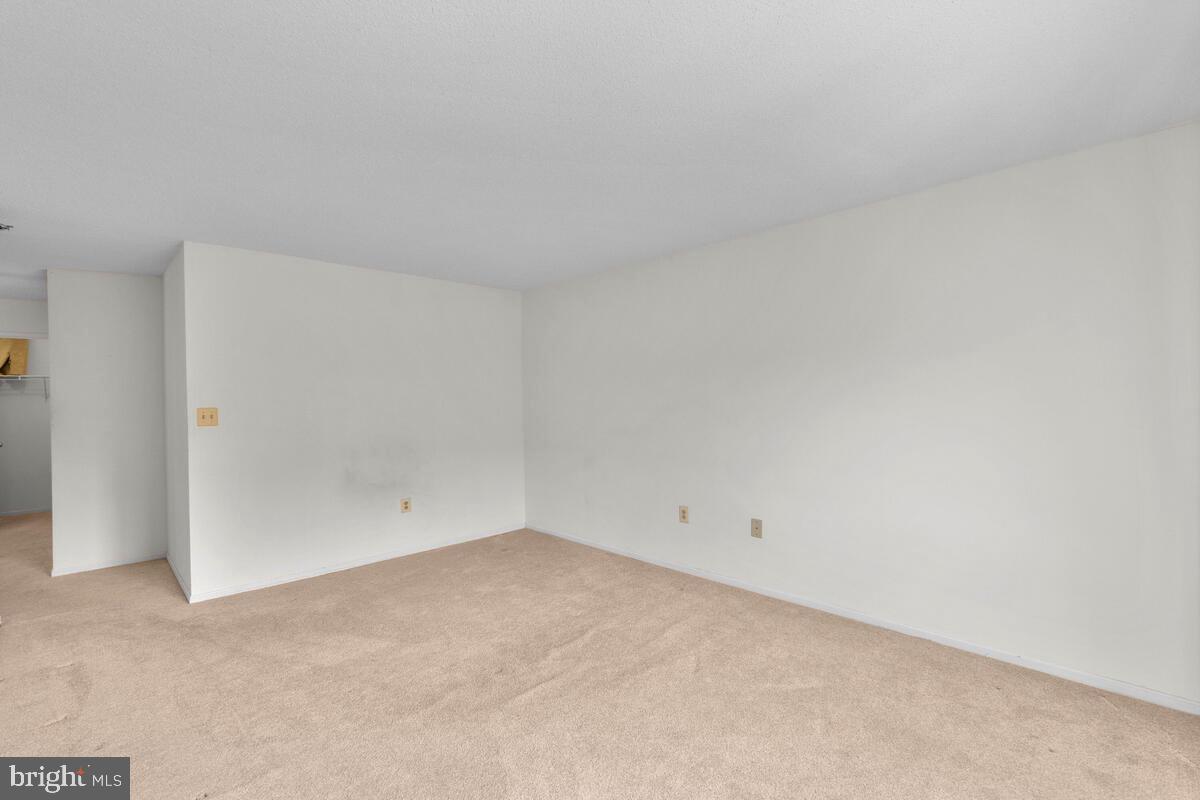 FAIRWAYS NORTH - Residential