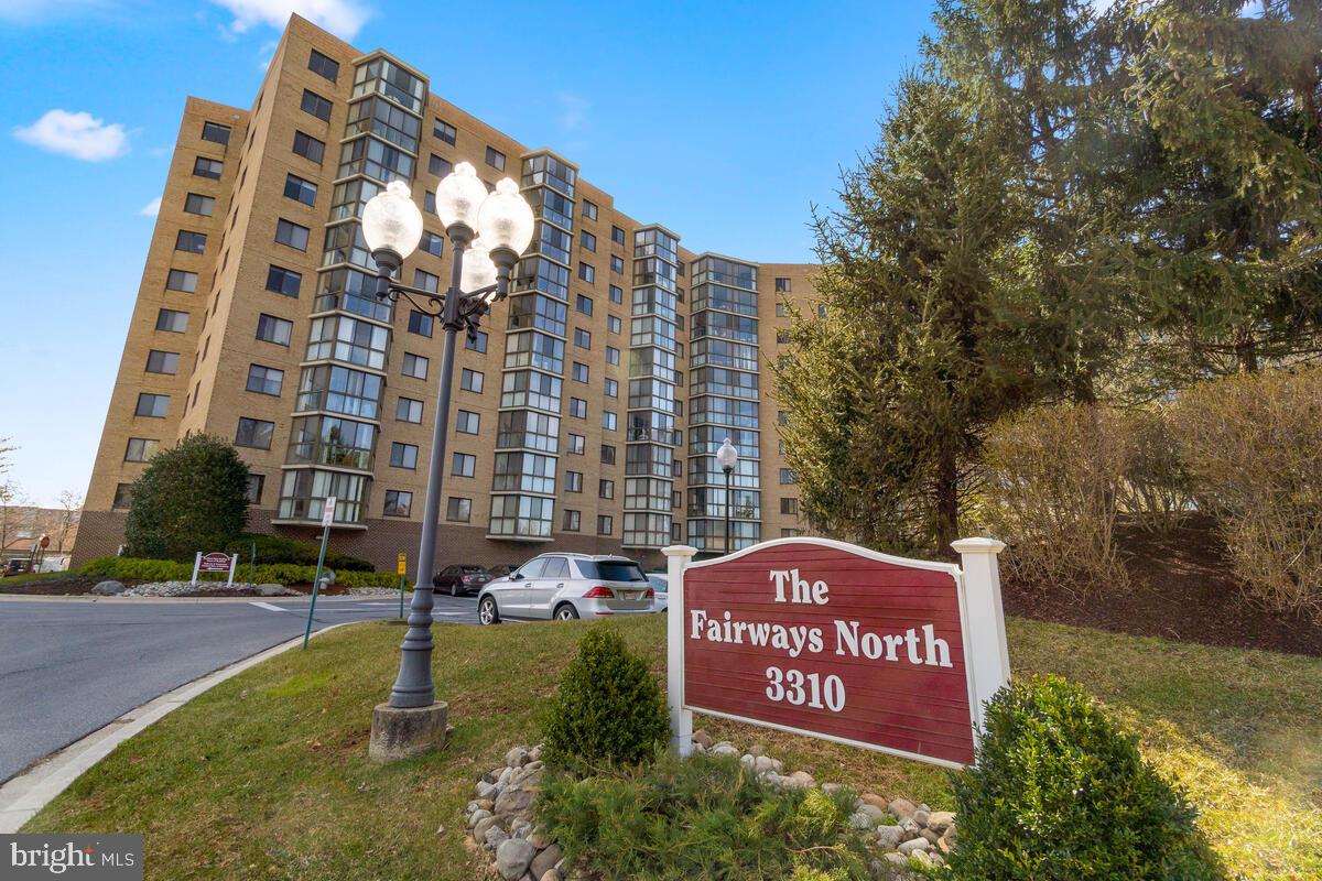 FAIRWAYS NORTH - Residential