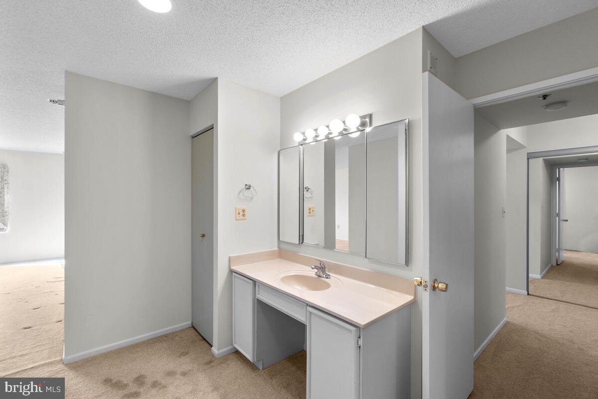 FAIRWAYS NORTH - Residential