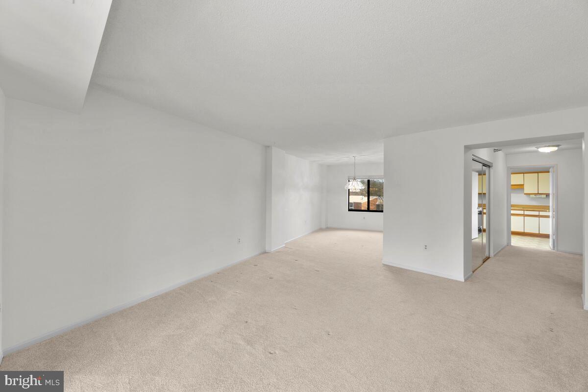 FAIRWAYS NORTH - Residential