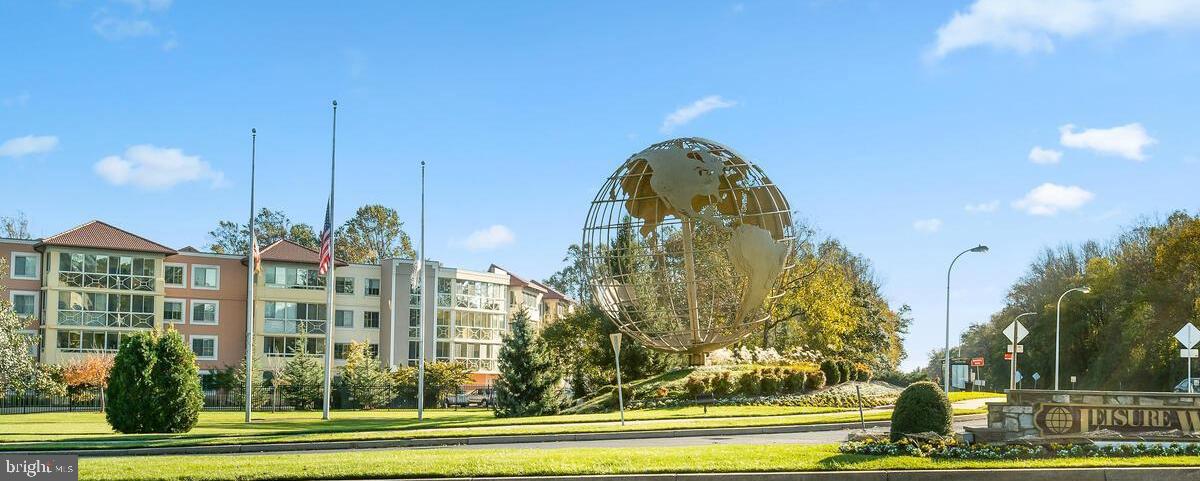 FAIRWAYS NORTH - Residential