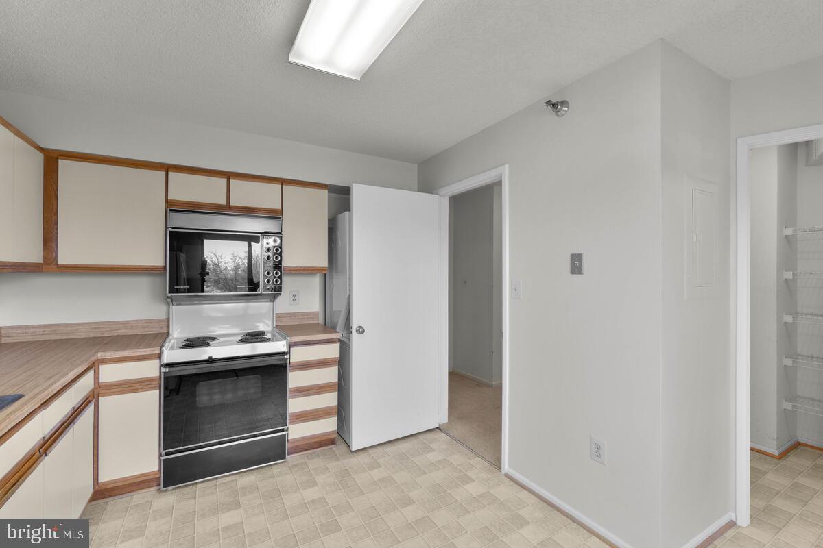 FAIRWAYS NORTH - Residential