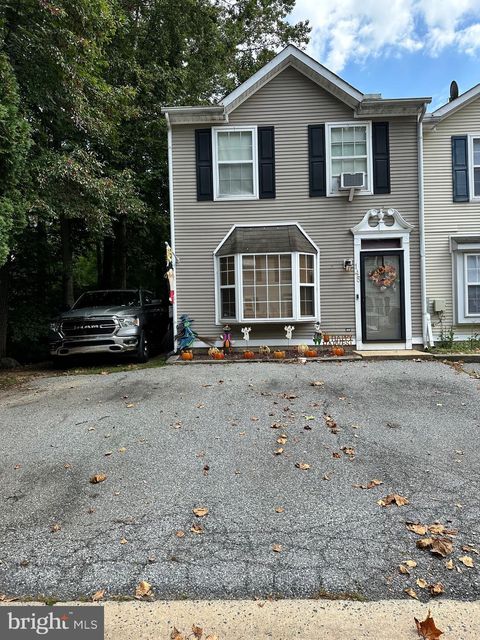 Photo of 145 Creekside Court, NEWARK, DE 19702 (MLS # DENC2090596)