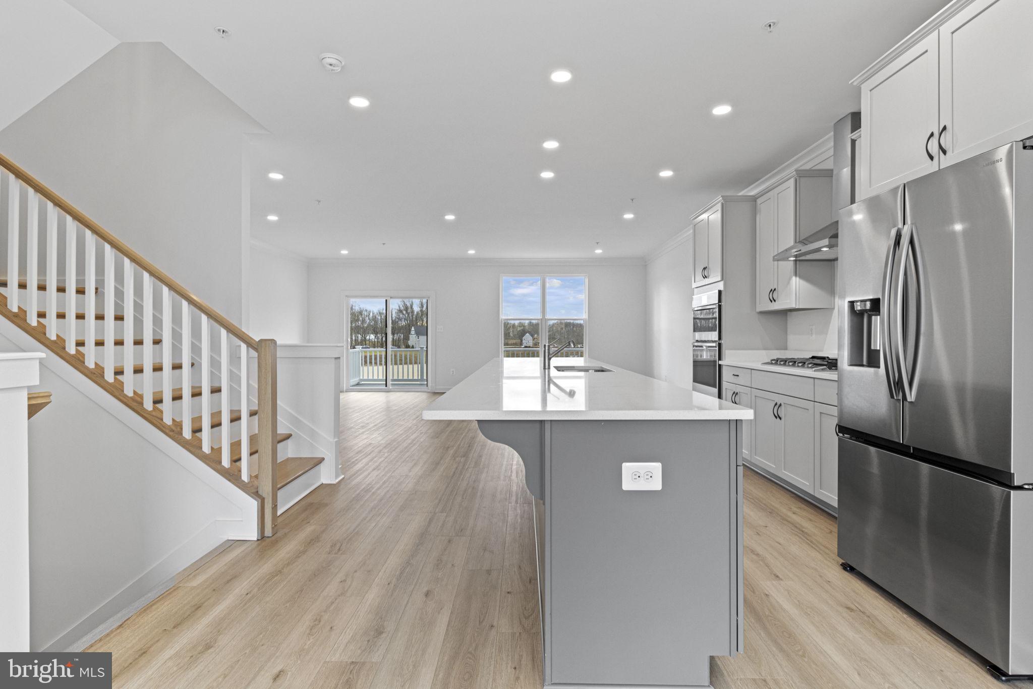 SOUTHLAKE - Residential