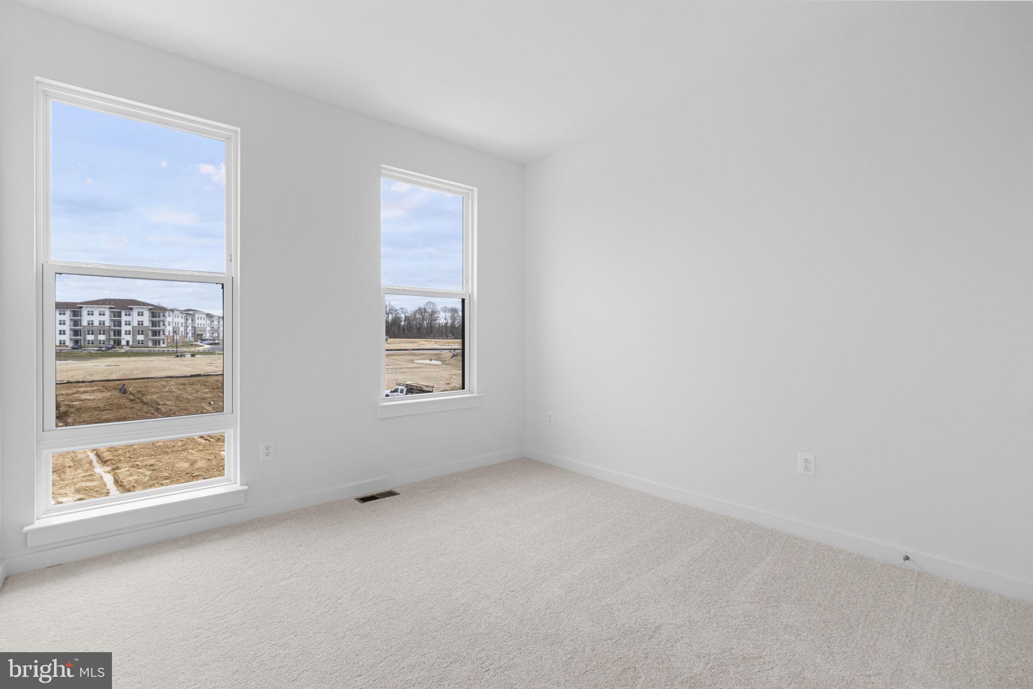 SOUTHLAKE - Residential