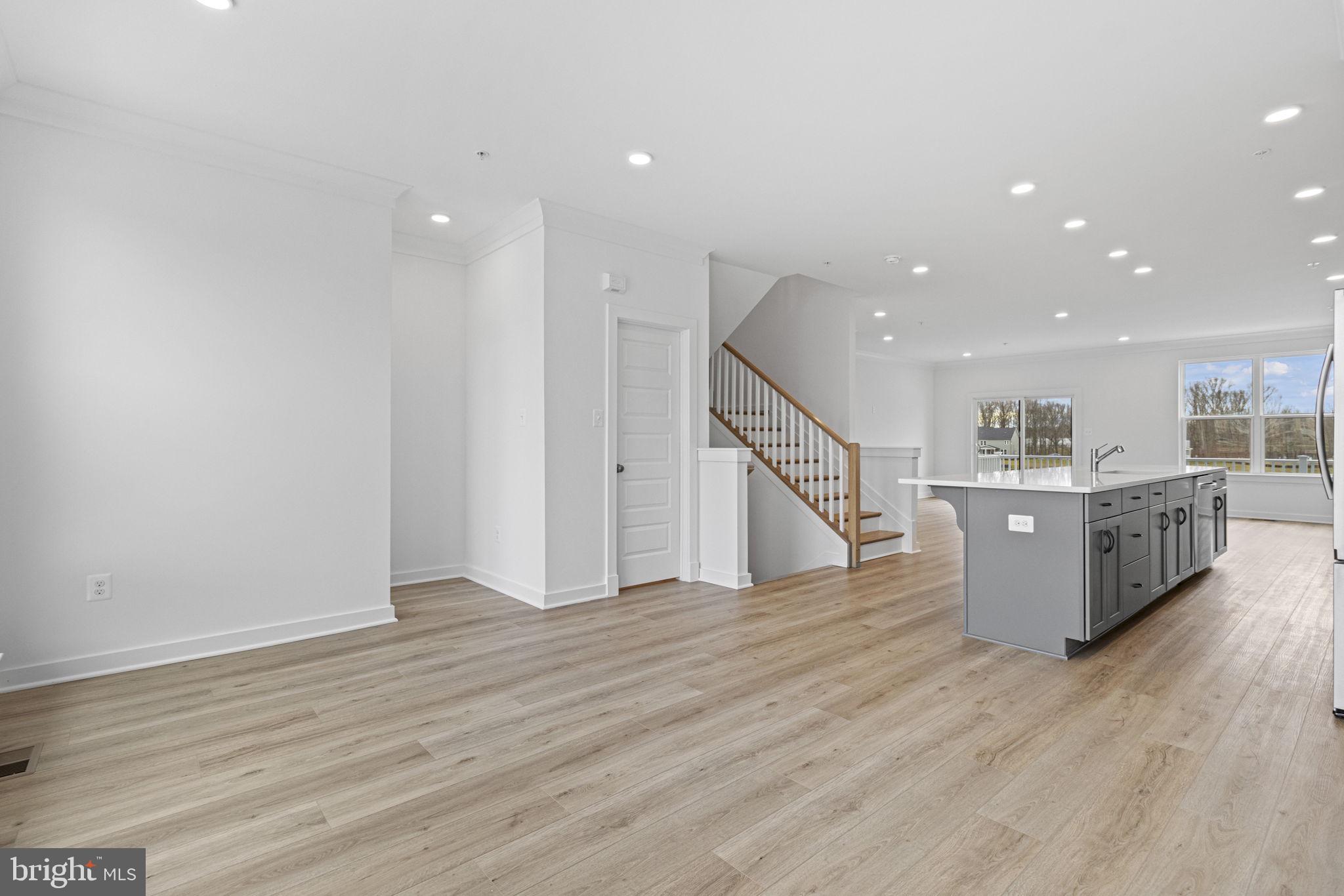 SOUTHLAKE - Residential