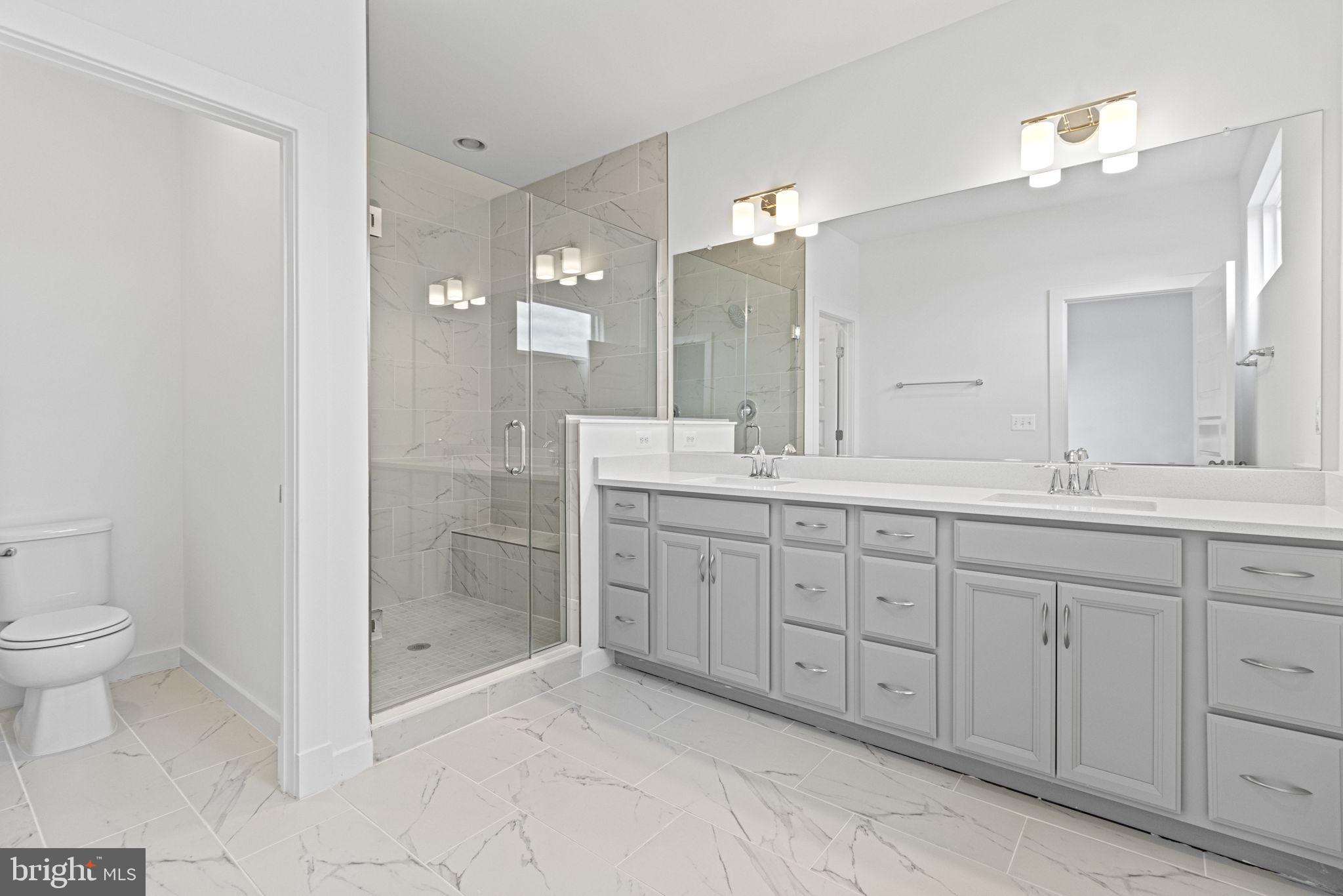 SOUTHLAKE - Residential