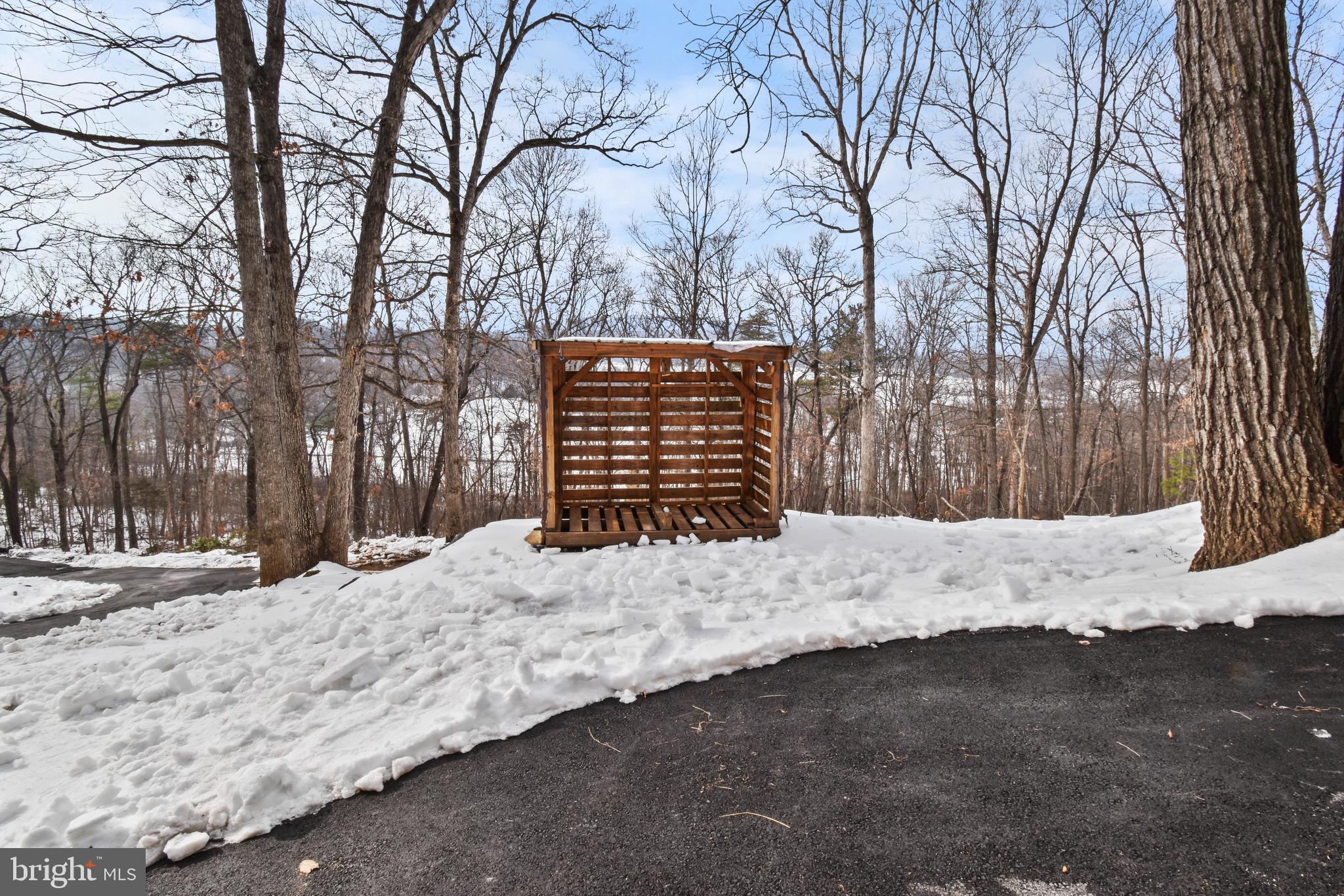 BUCK HILL DEVELOPMENT - Residential