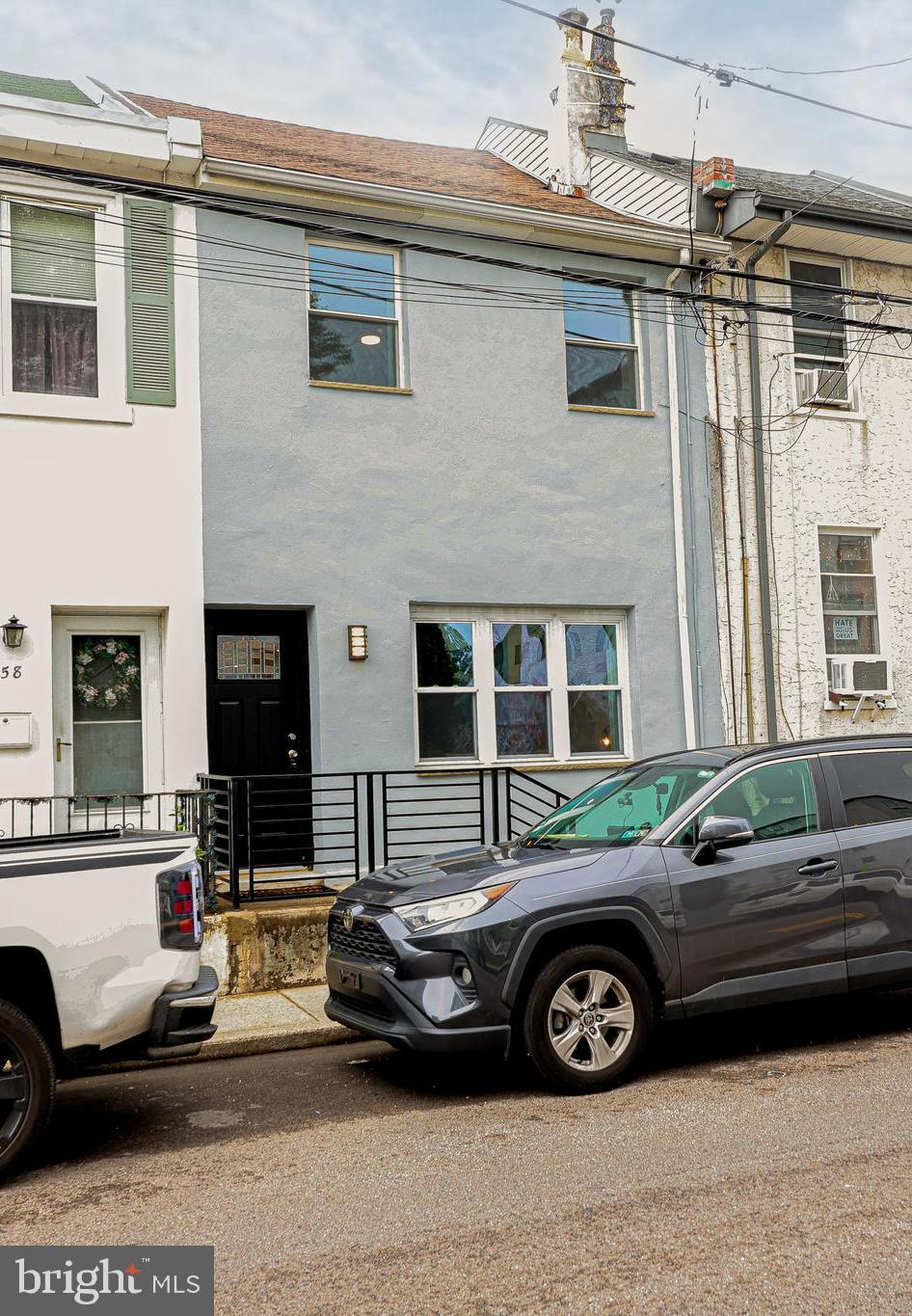 ROXBOROUGH - Residential