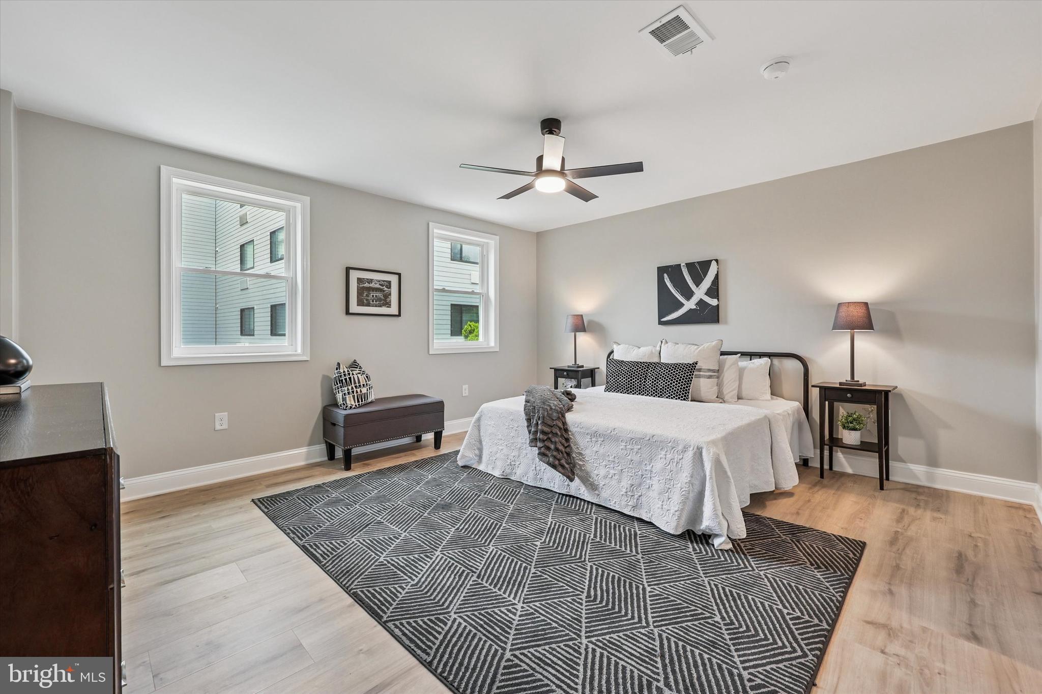 ROXBOROUGH - Residential