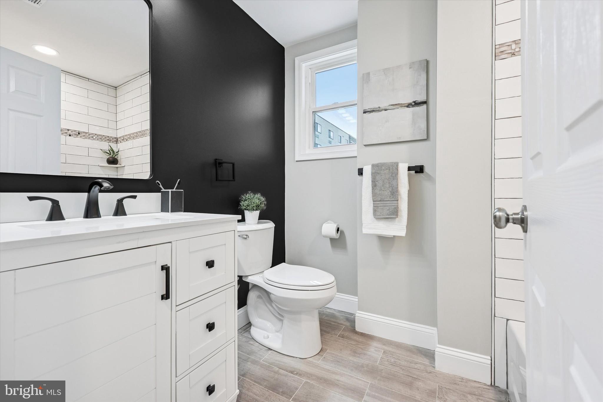 ROXBOROUGH - Residential